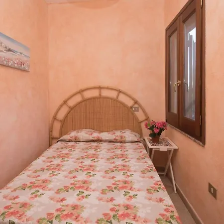 Domo Anna Elena Apartment