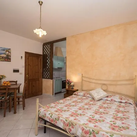 Domo Anna Elena Apartment